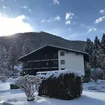 Appartementanlage Thermenblick In&ski Out Apartment *