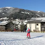 Appartementanlage Thermenblick In & Out Bad Kleinkirchheim