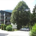 Appartementanlage Thermenblick In&ski Out