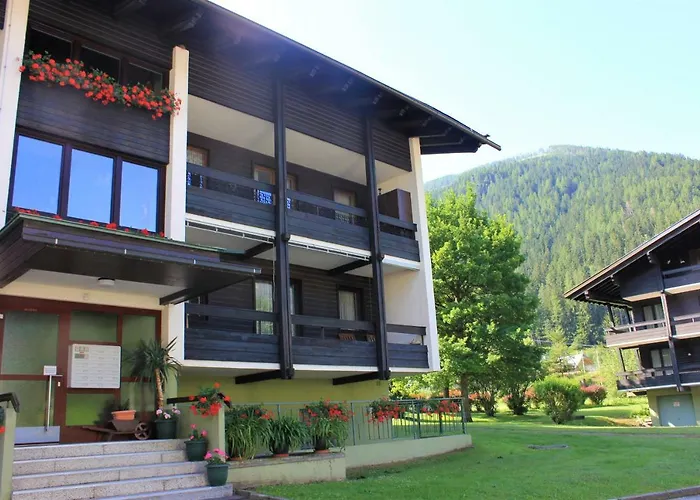 Appartementanlage Thermenblick In & Out Apartment *